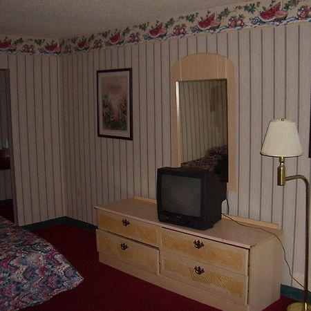 Guest Inn Dalton Room photo